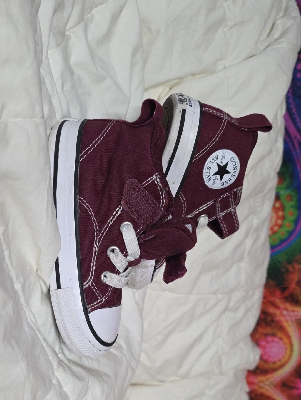 Converse Kids High-Top Sneakers - Burgundy & White